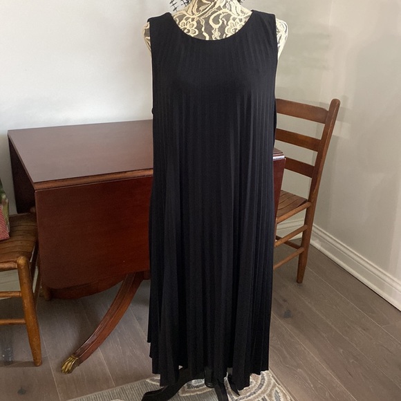 TAHARI NWT black pleated dress size XL - Picture 12 of 14